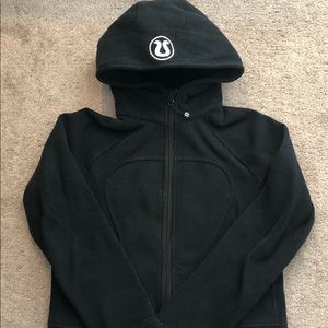 Lululemon black Scuba hoodie size 8.  EUC